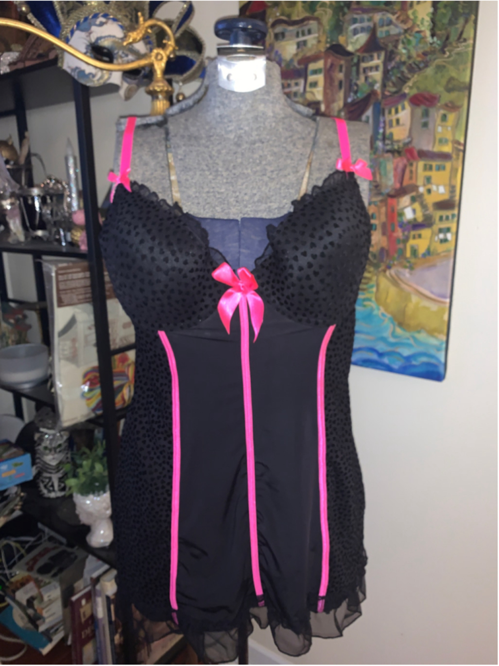 Women's la Vie en Rose Black & Pink Chemise, Size L